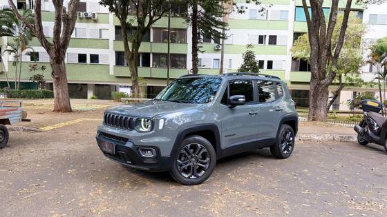JEEP RENEGADE 1.3 T270 TURBO FLEX LONGITUDE AT6